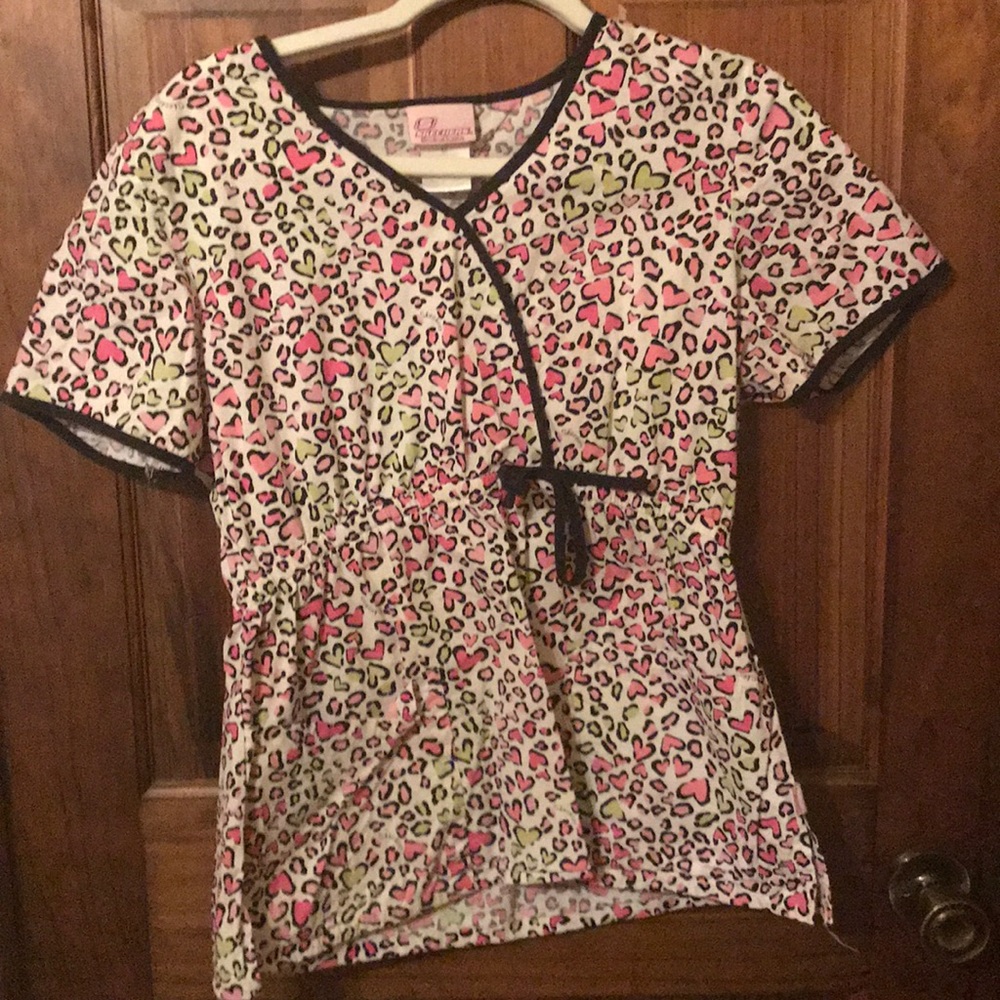 Scrub top